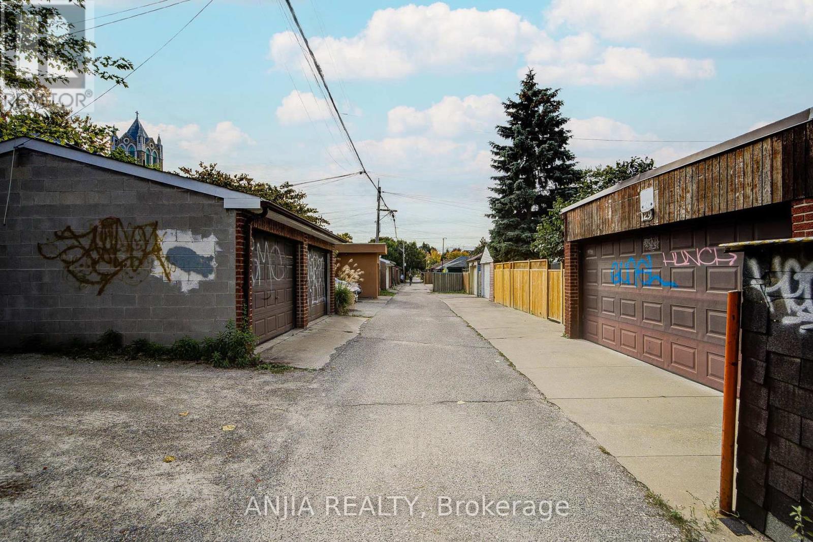 126 Grace Street, Toronto, Ontario  M6J 2S2 - Photo 44 - C12464685