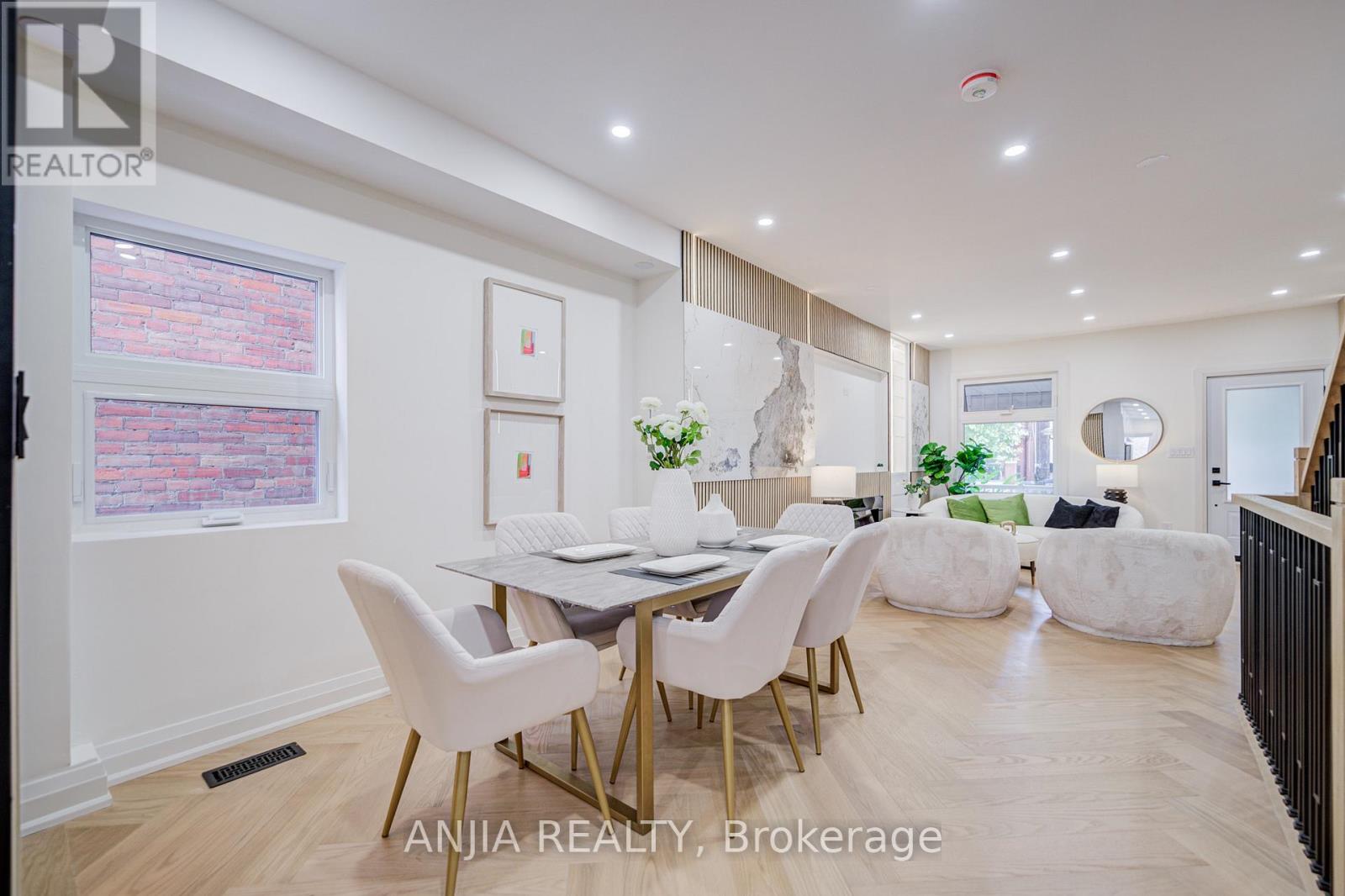126 Grace Street, Toronto, Ontario  M6J 2S2 - Photo 6 - C12464685