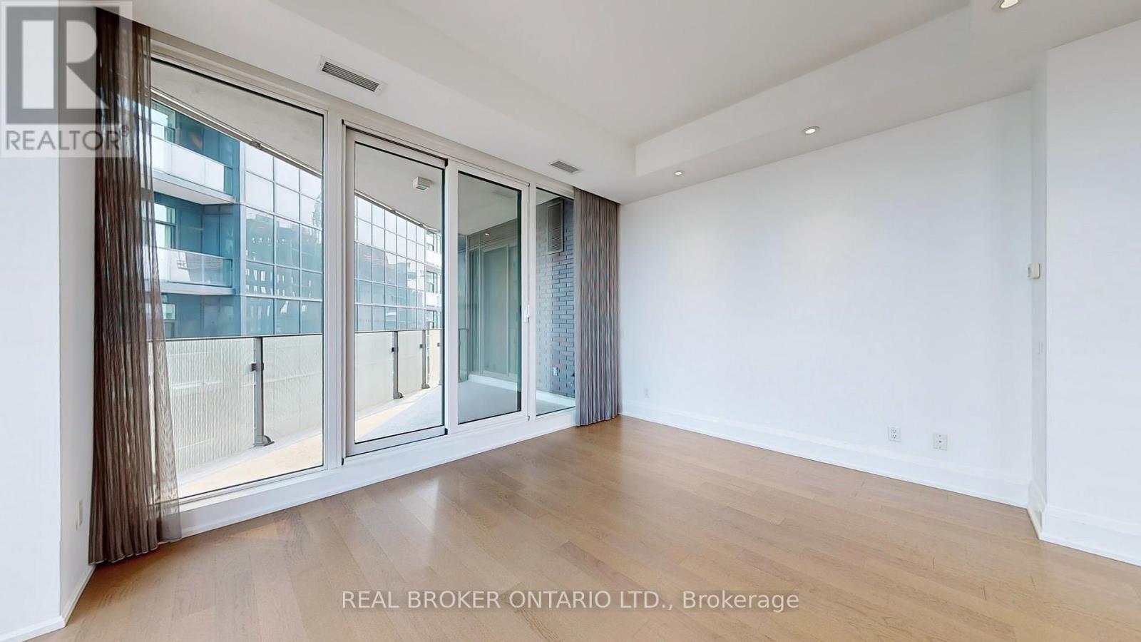 2001 - 88 Davenport Road, Toronto, Ontario  M5R 0A5 - Photo 10 - C12464708