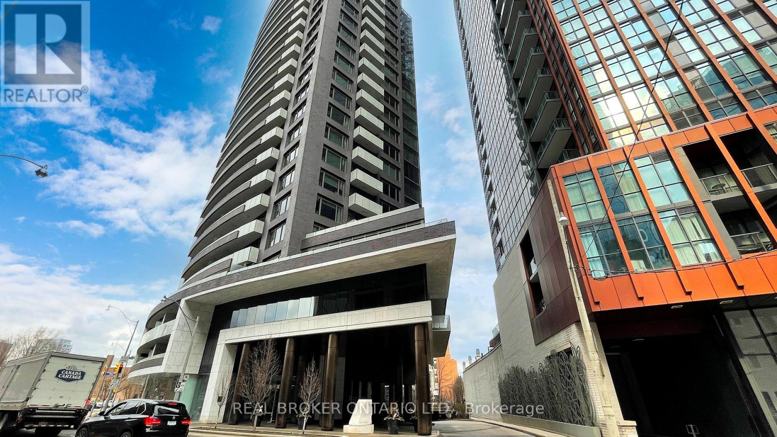 2001 - 88 Davenport Road, Toronto, Ontario  M5R 0A5 - Photo 2 - C12464708