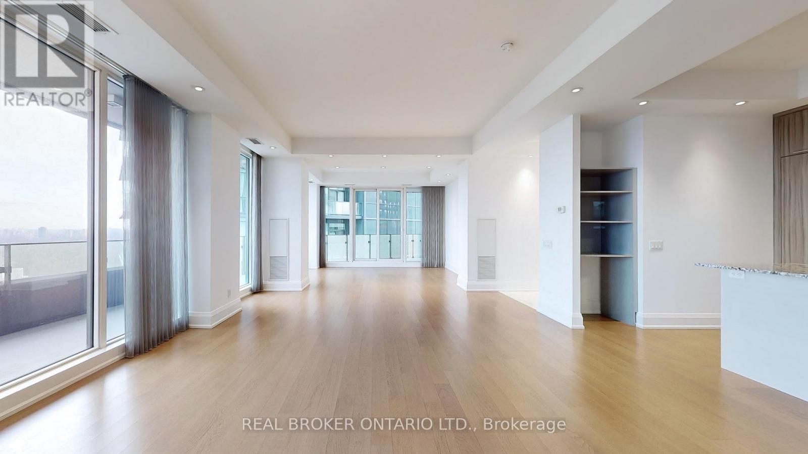 2001 - 88 Davenport Road, Toronto, Ontario  M5R 0A5 - Photo 6 - C12464708