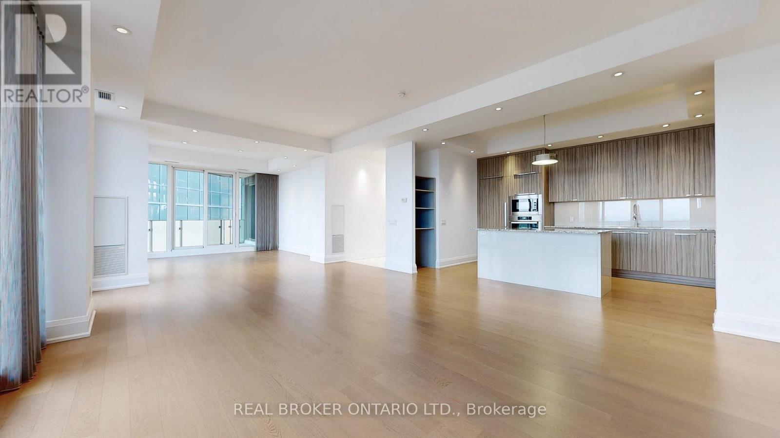 2001 - 88 Davenport Road, Toronto, Ontario  M5R 0A5 - Photo 7 - C12464708