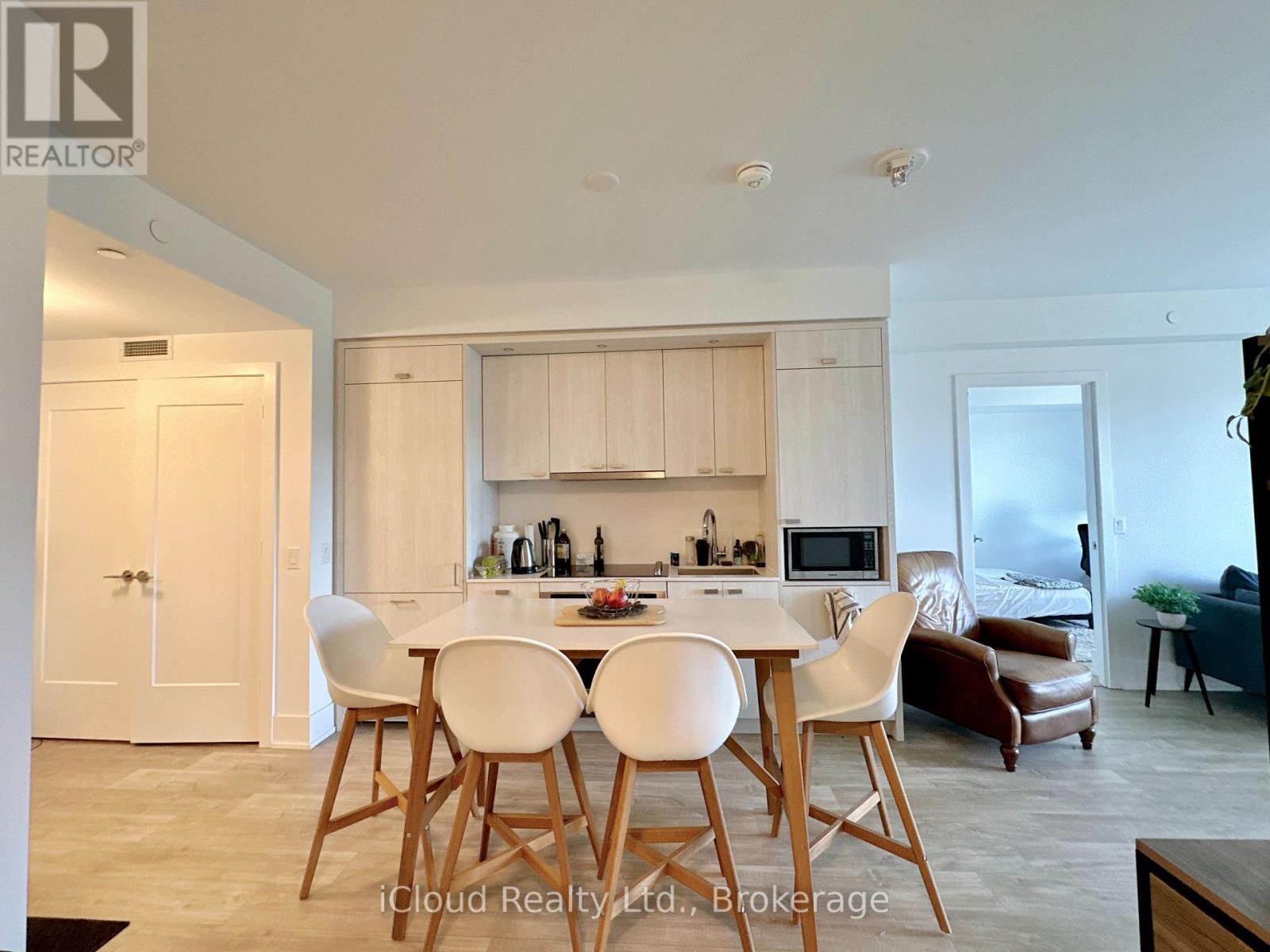 901 - 480 Front Street W, Toronto, Ontario  M5V 0V6 - Photo 2 - C12464710