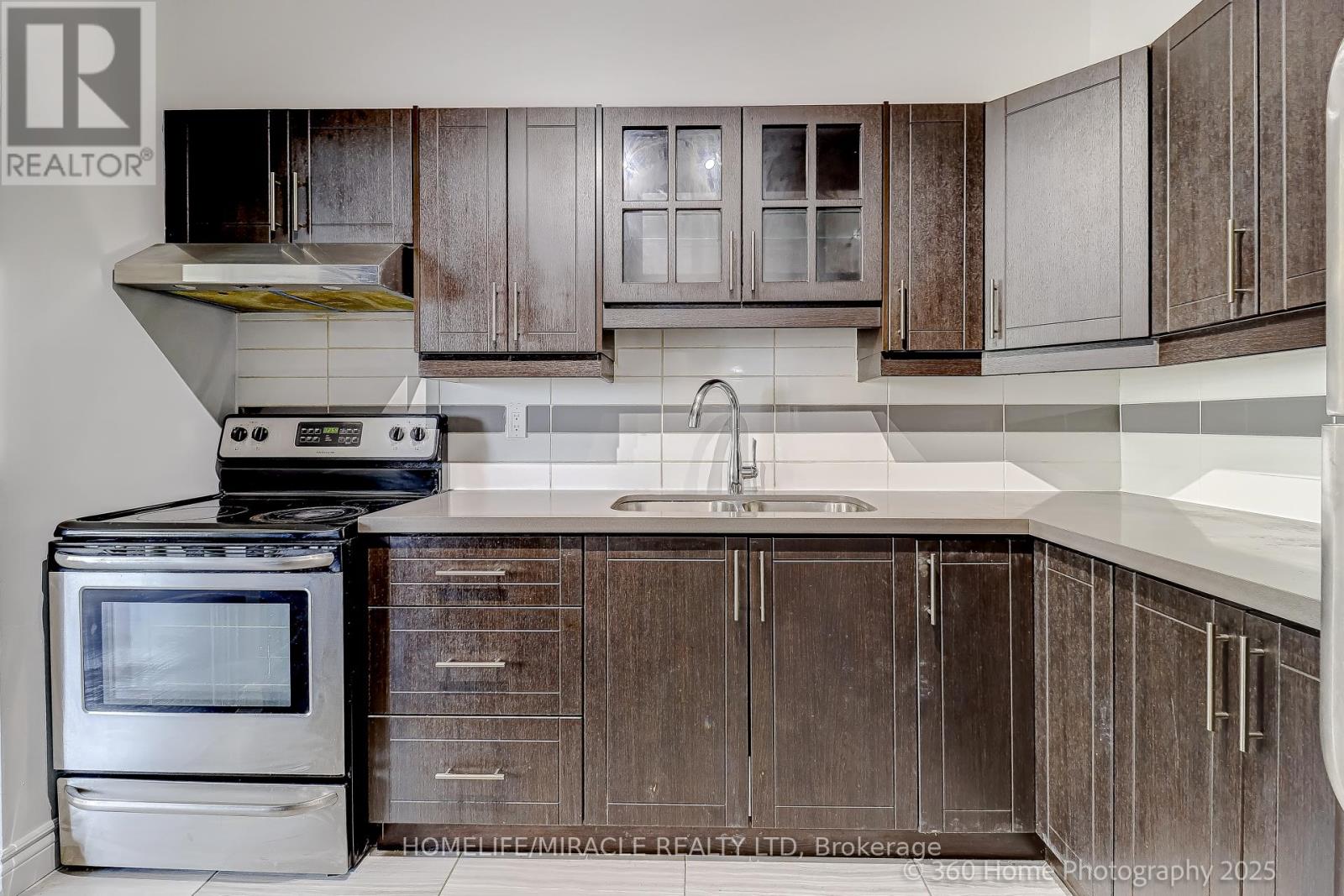 1819 - 5 Massey Square, Toronto, Ontario  M4C 5L6 - Photo 12 - E12464682