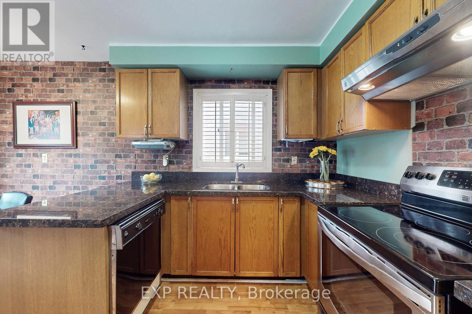 905 Rambleberry Avenue, Pickering, Ontario  L1V 5Y1 - Photo 7 - E12464696