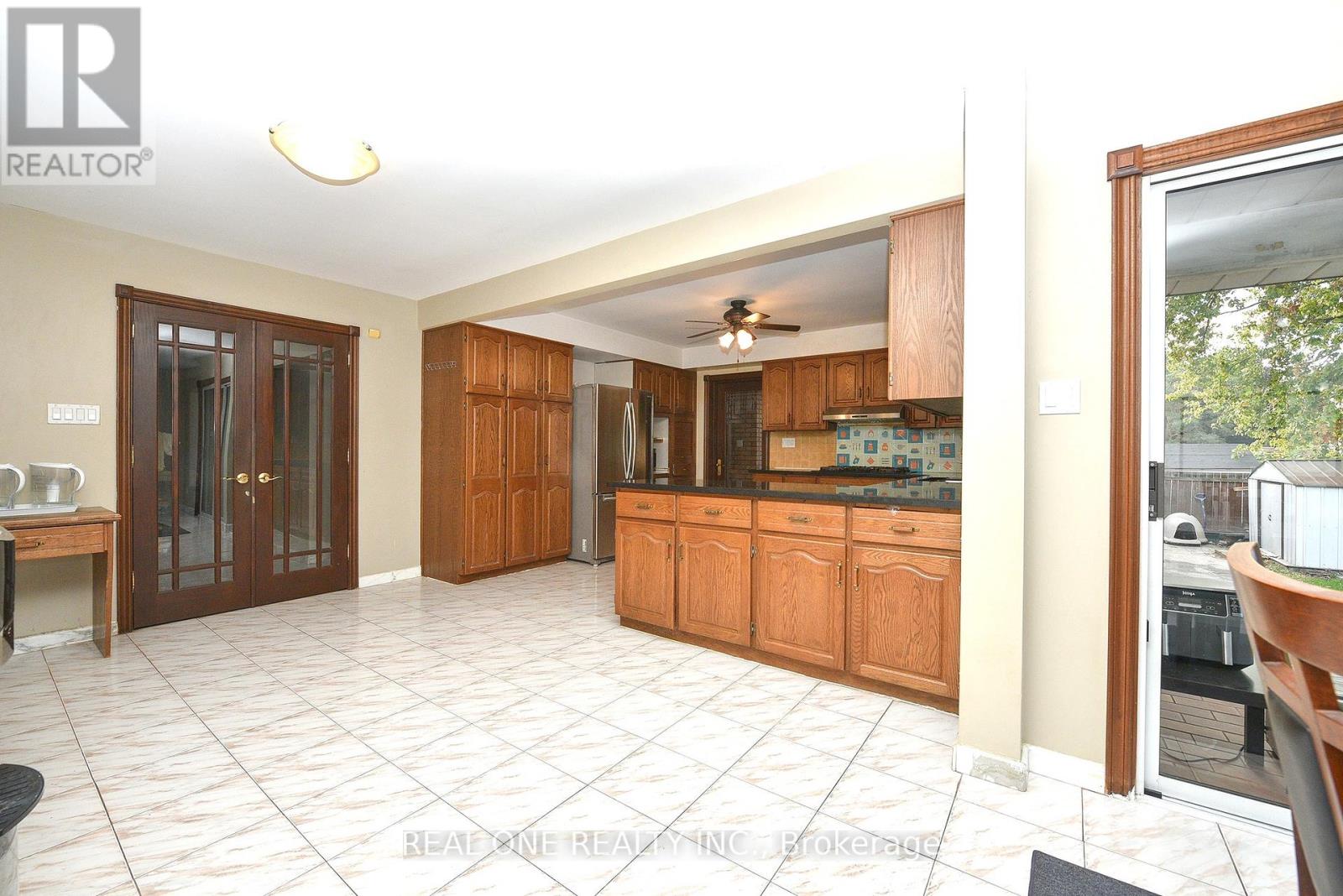 62 Lee Avenue, Markham, Ontario  L3R 8G4 - Photo 19 - N12464686