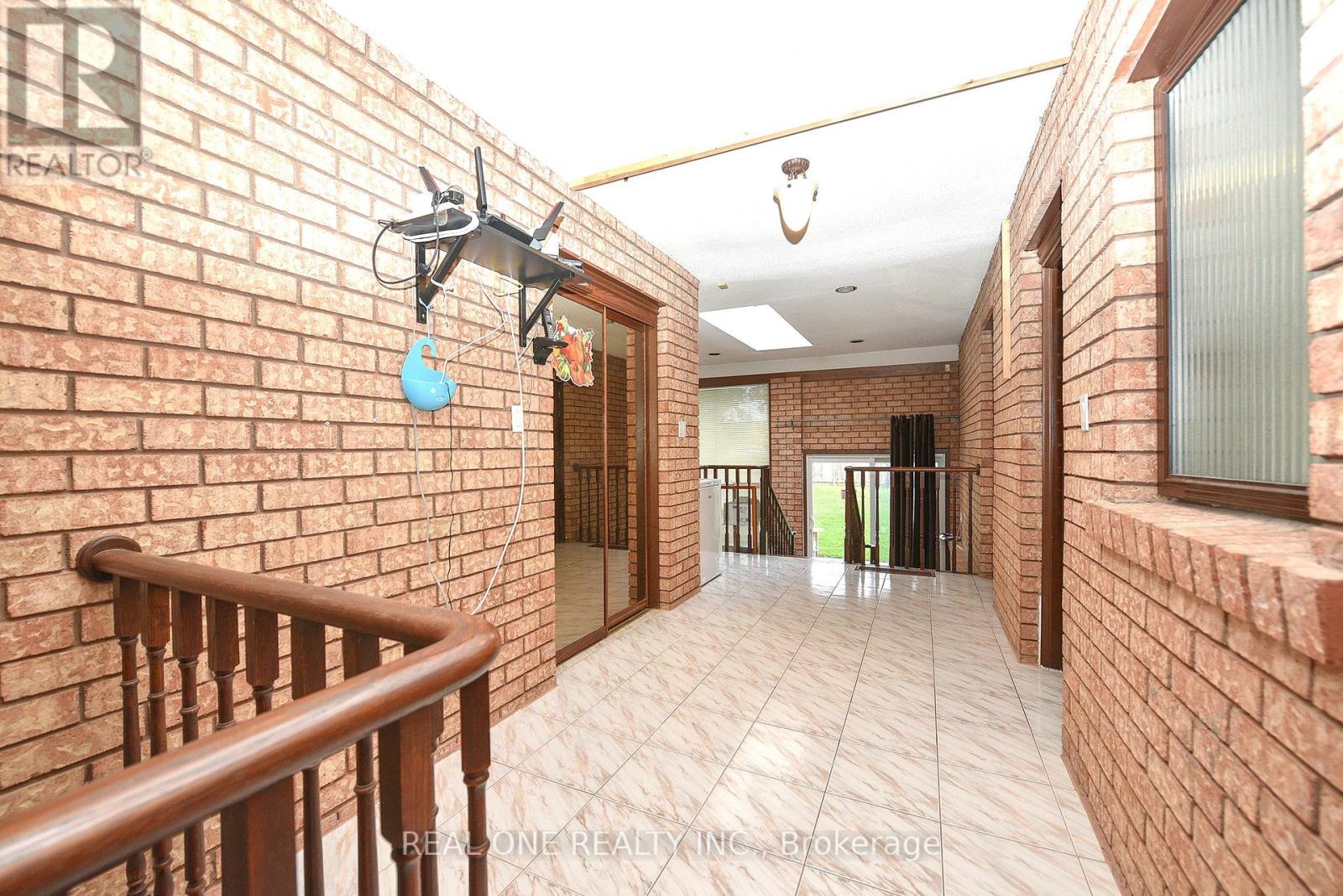 62 Lee Avenue, Markham, Ontario  L3R 8G4 - Photo 34 - N12464686