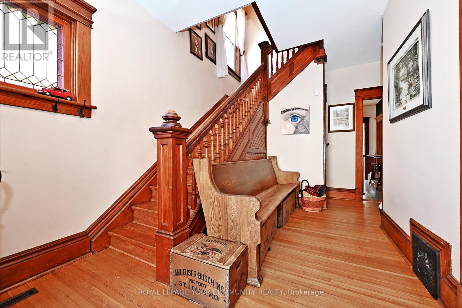 448 Timothy Street, Newmarket, Ontario  L3Y 1P8 - Photo 6 - N12464689