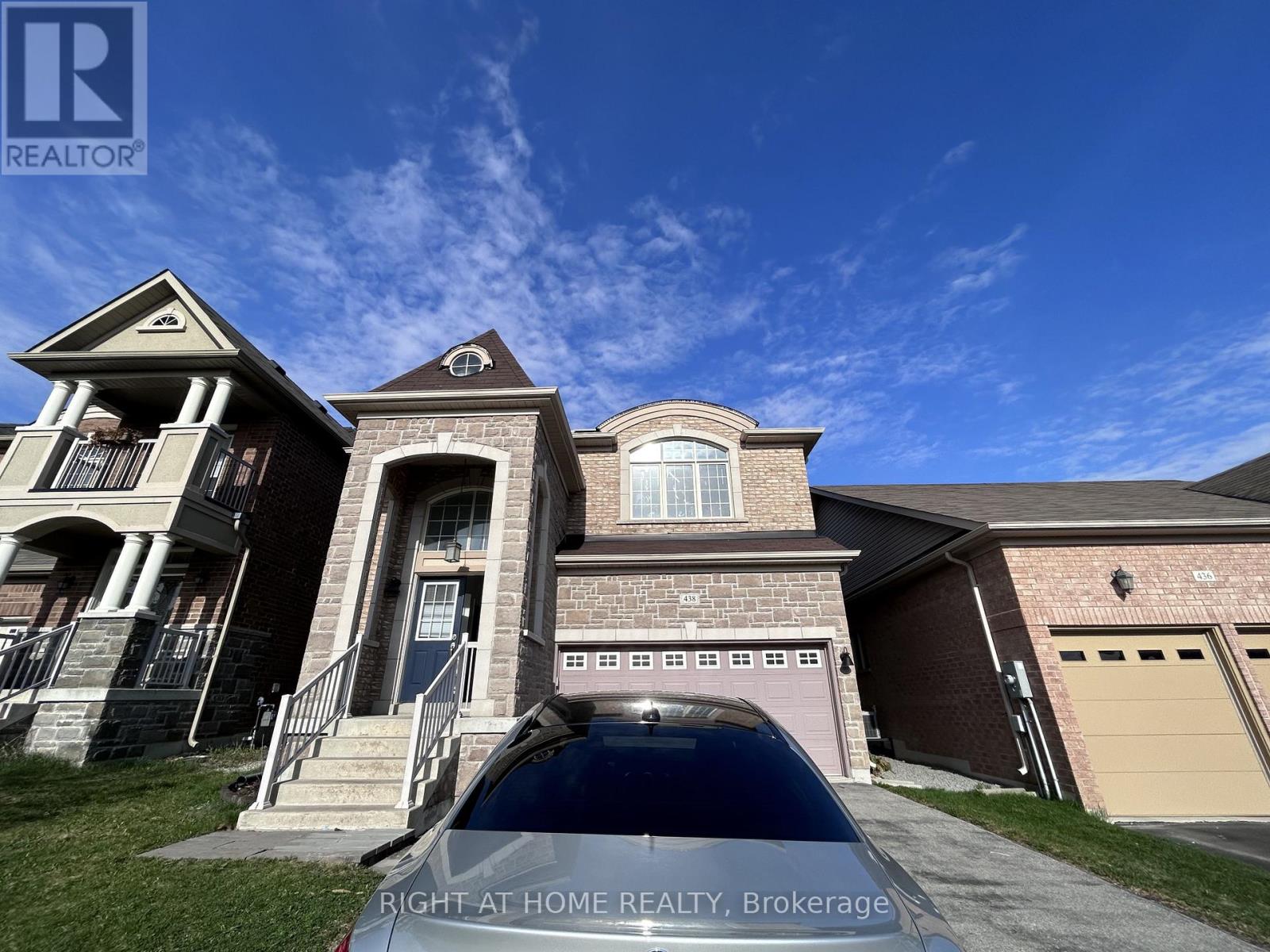 438 KWAPIS BOULEVARD, Newmarket, Ontario