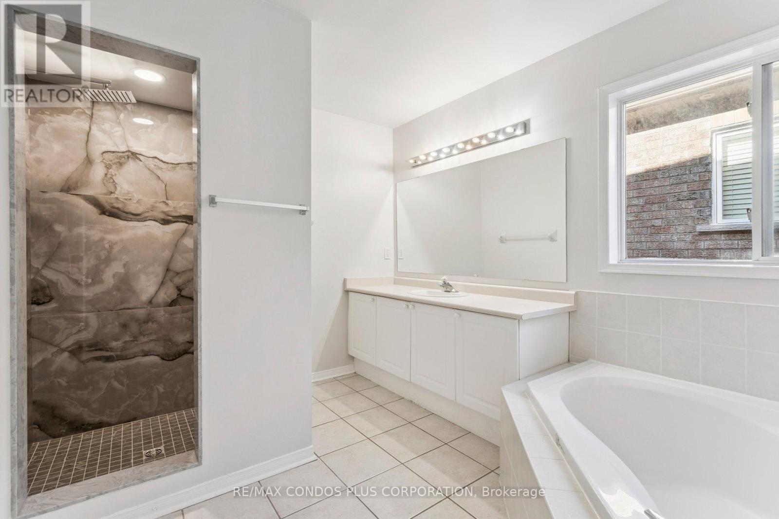 289 Deepsprings Crescent, Vaughan (Vellore Village), Ontario  L6A 3L6 - Photo 17 - N12464704