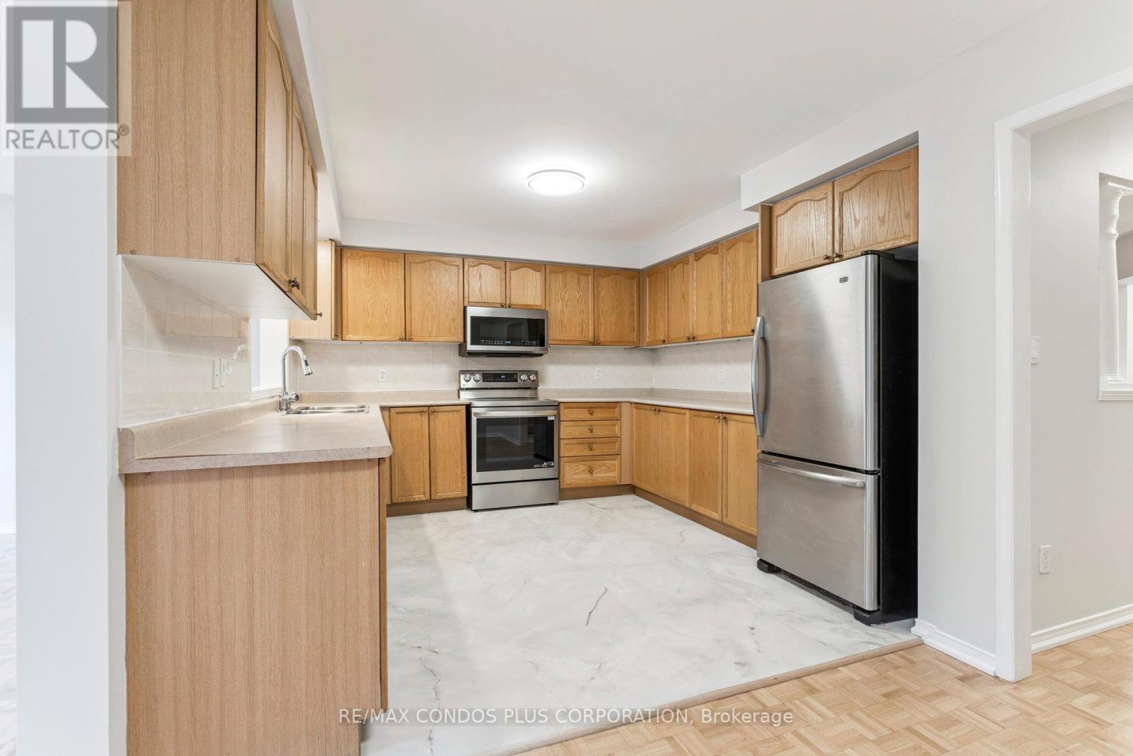 289 Deepsprings Crescent, Vaughan (Vellore Village), Ontario  L6A 3L6 - Photo 7 - N12464704