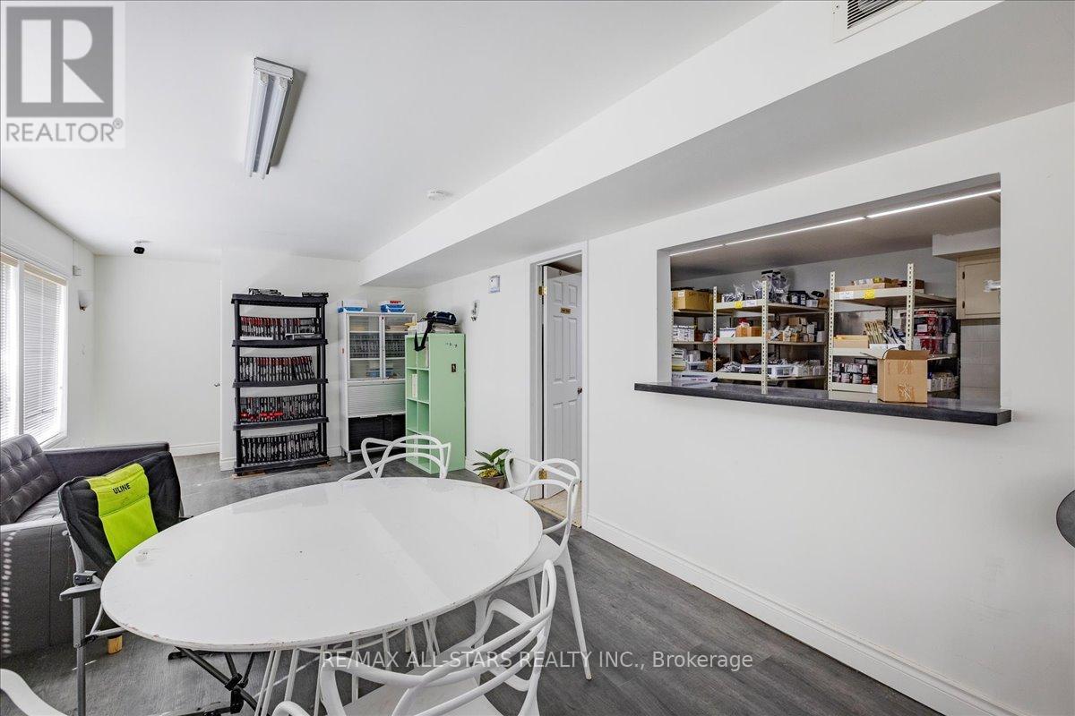 1354 Metro Road, Georgina, Ontario  L0E 1S0 - Photo 12 - N12464714