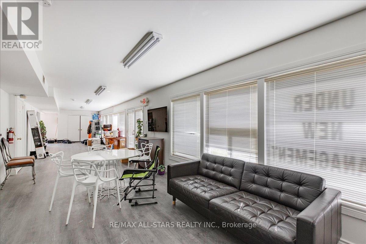 1354 Metro Road, Georgina, Ontario  L0E 1S0 - Photo 14 - N12464714