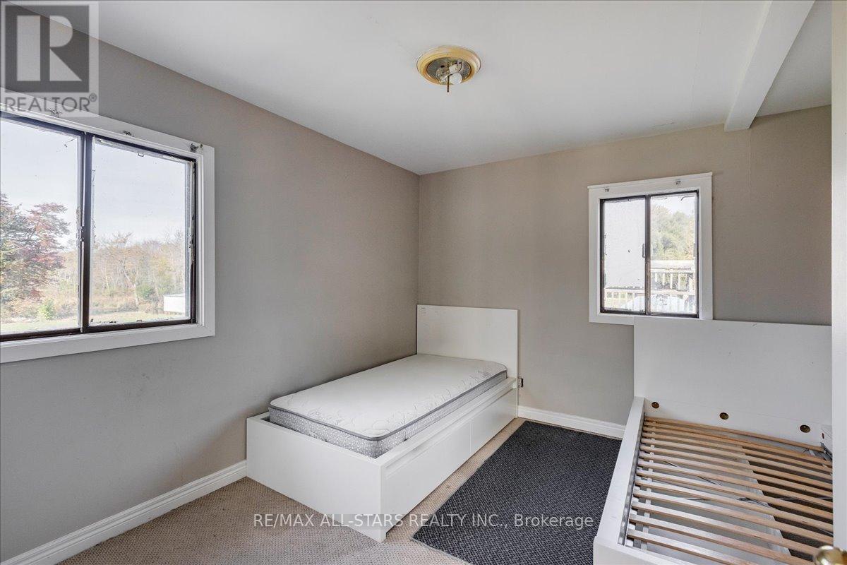 1354 Metro Road, Georgina, Ontario  L0E 1S0 - Photo 17 - N12464714