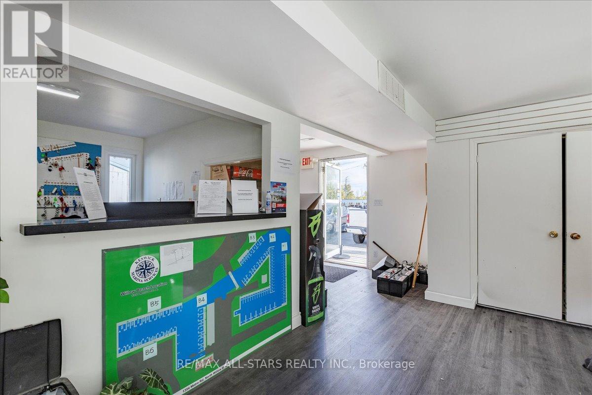 1354 Metro Road, Georgina, Ontario  L0E 1S0 - Photo 9 - N12464714