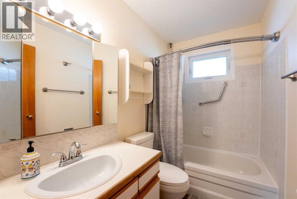 5107 53 Street, Taber, Alberta  T1G 1M4 - Photo 21 - A2262497