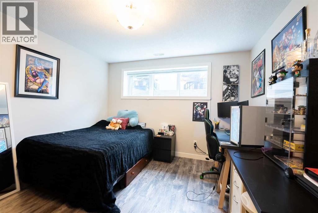 4, 59 Aquitania Circle W, Lethbridge, Alberta  T1J 5M5 - Photo 33 - A2264593