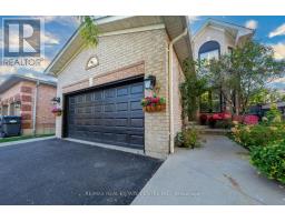 37 PEBBLESTONE CIRCLE, Brampton, Ontario