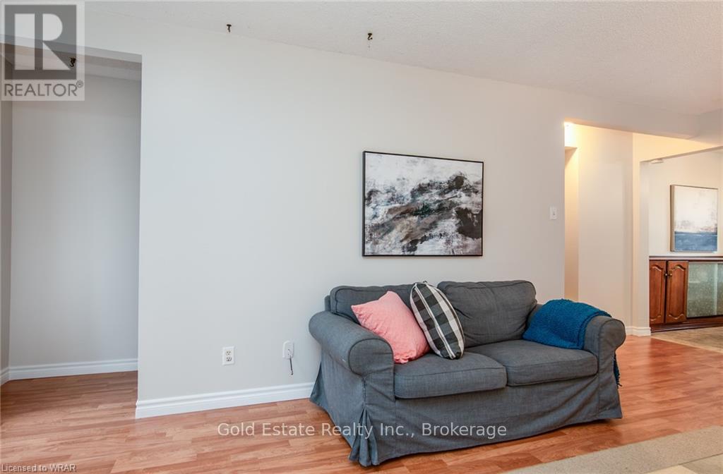 31 - 49 Cedarwoods Crescent, Kitchener, Ontario  N2C 2L1 - Photo 6 - X12464688