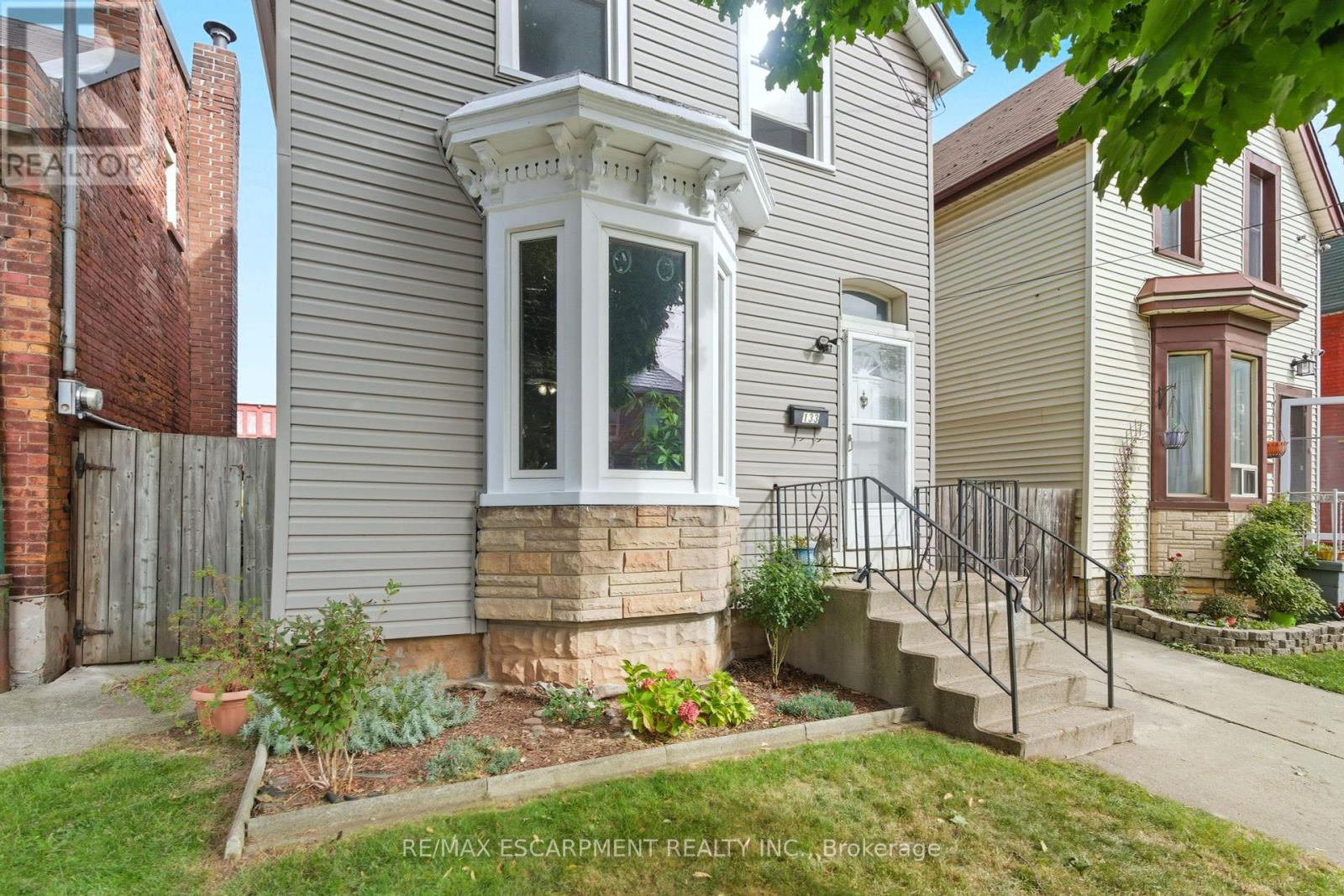 133 Birge Street, Hamilton, Ontario  L8L 3L6 - Photo 2 - X12464713