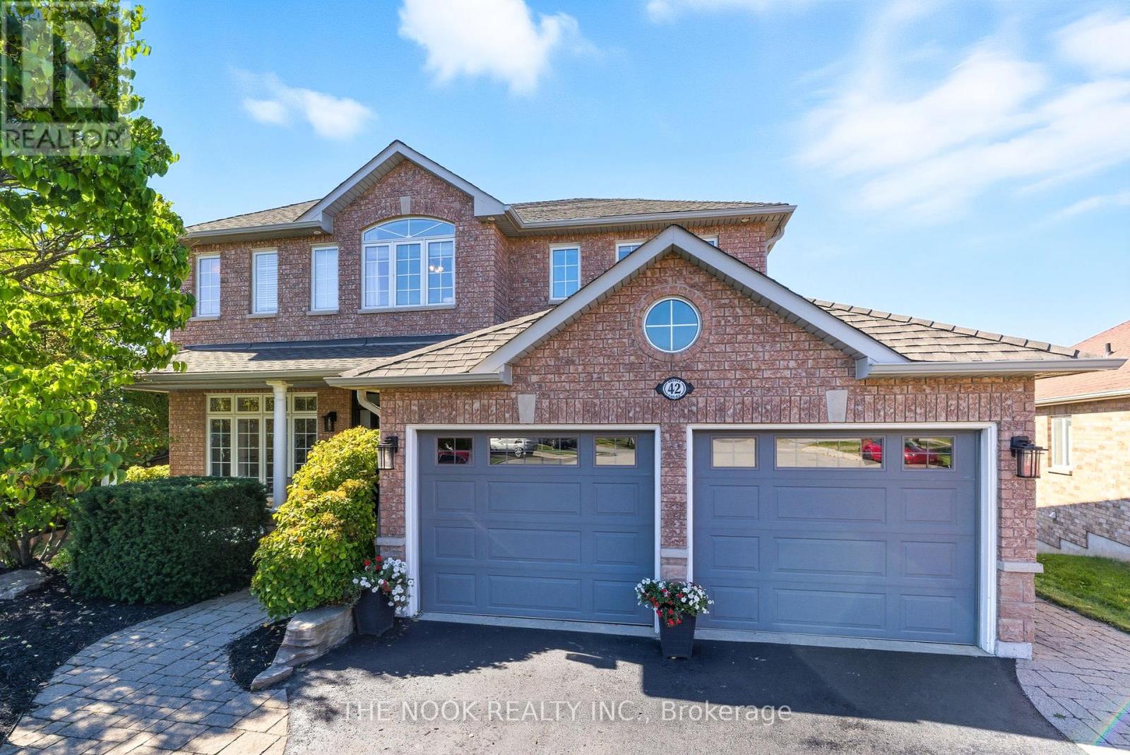 42 Bridle Court, Clarington, Ontario  L1E 2B1 - Photo 3 - E12464766