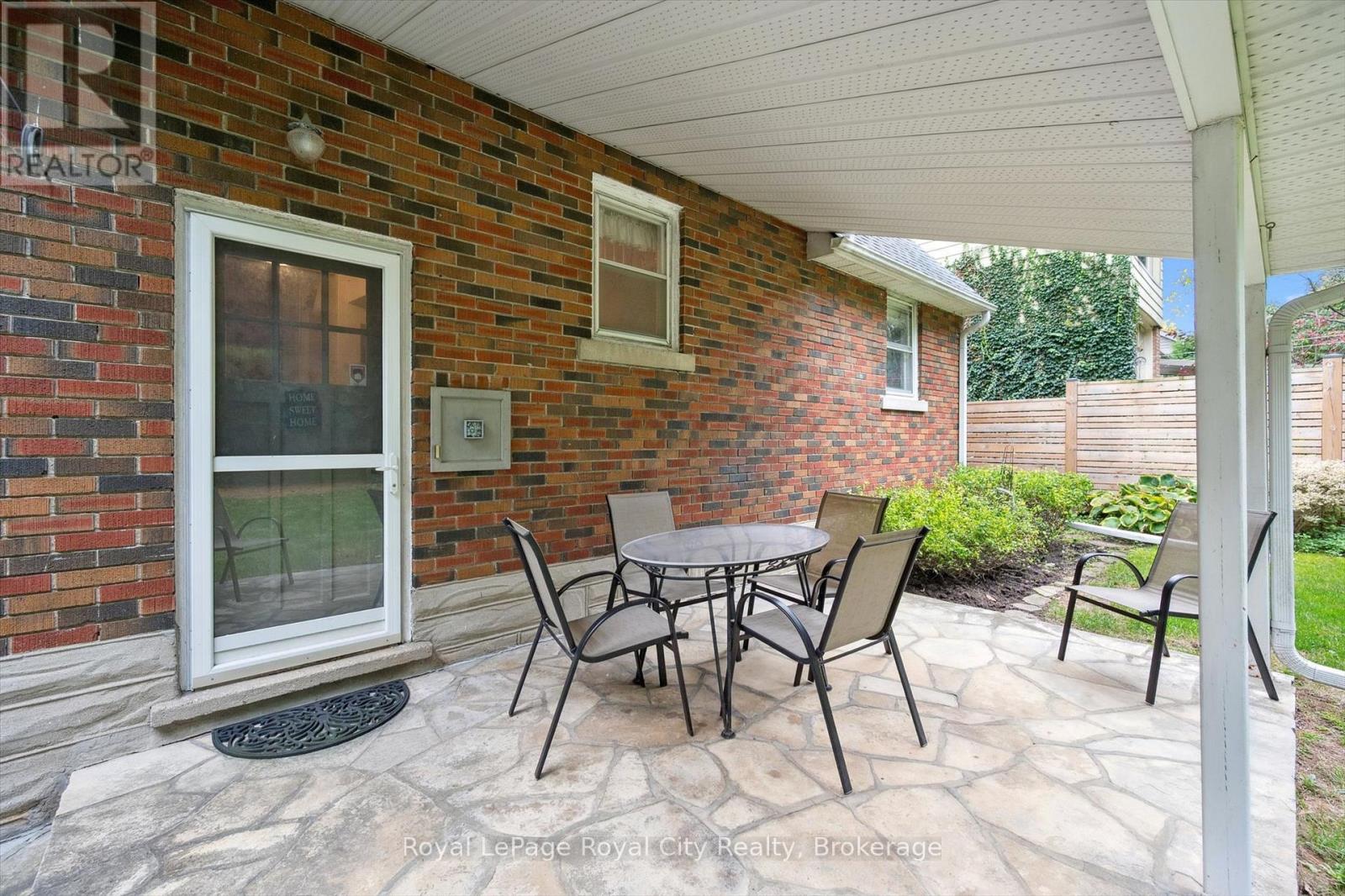 82 Metcalfe Street, Guelph, Ontario  N1E 4X6 - Photo 43 - X12464738
