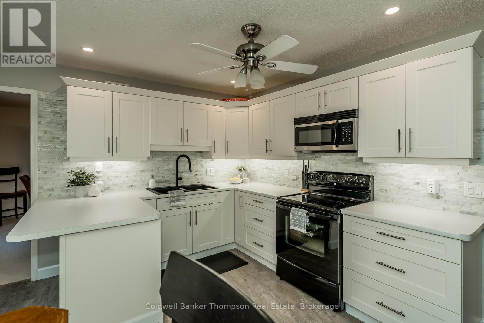 252 Fowlers Road, Huntsville, Ontario  P1H 0J8 - Photo 10 - X12464771