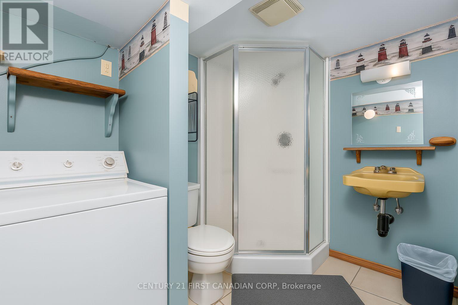 40 - 195 Deveron Crescent, London South, Ontario  N5Z 4J7 - Photo 18 - X12464741