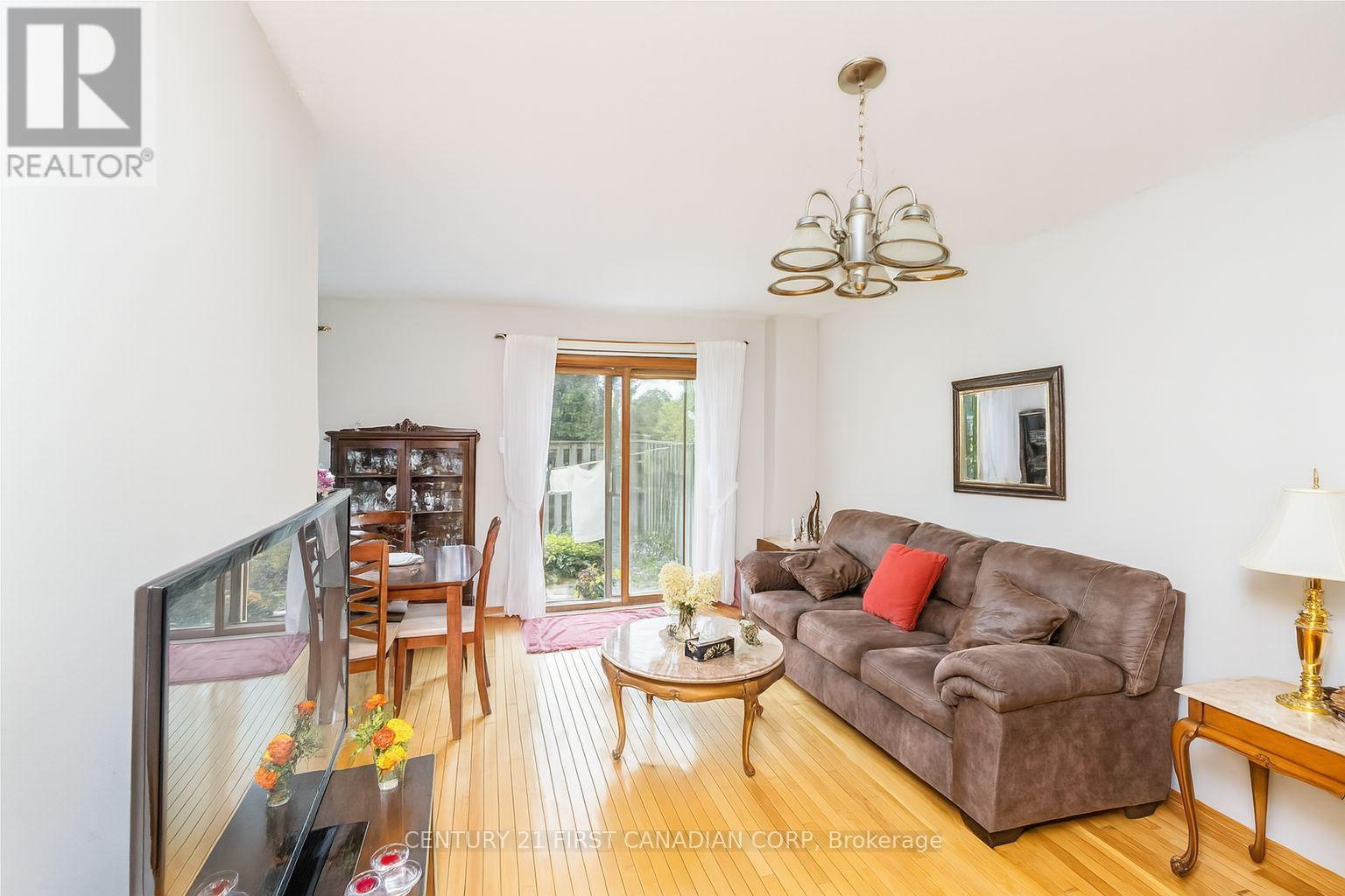 40 - 195 Deveron Crescent, London South, Ontario  N5Z 4J7 - Photo 4 - X12464741