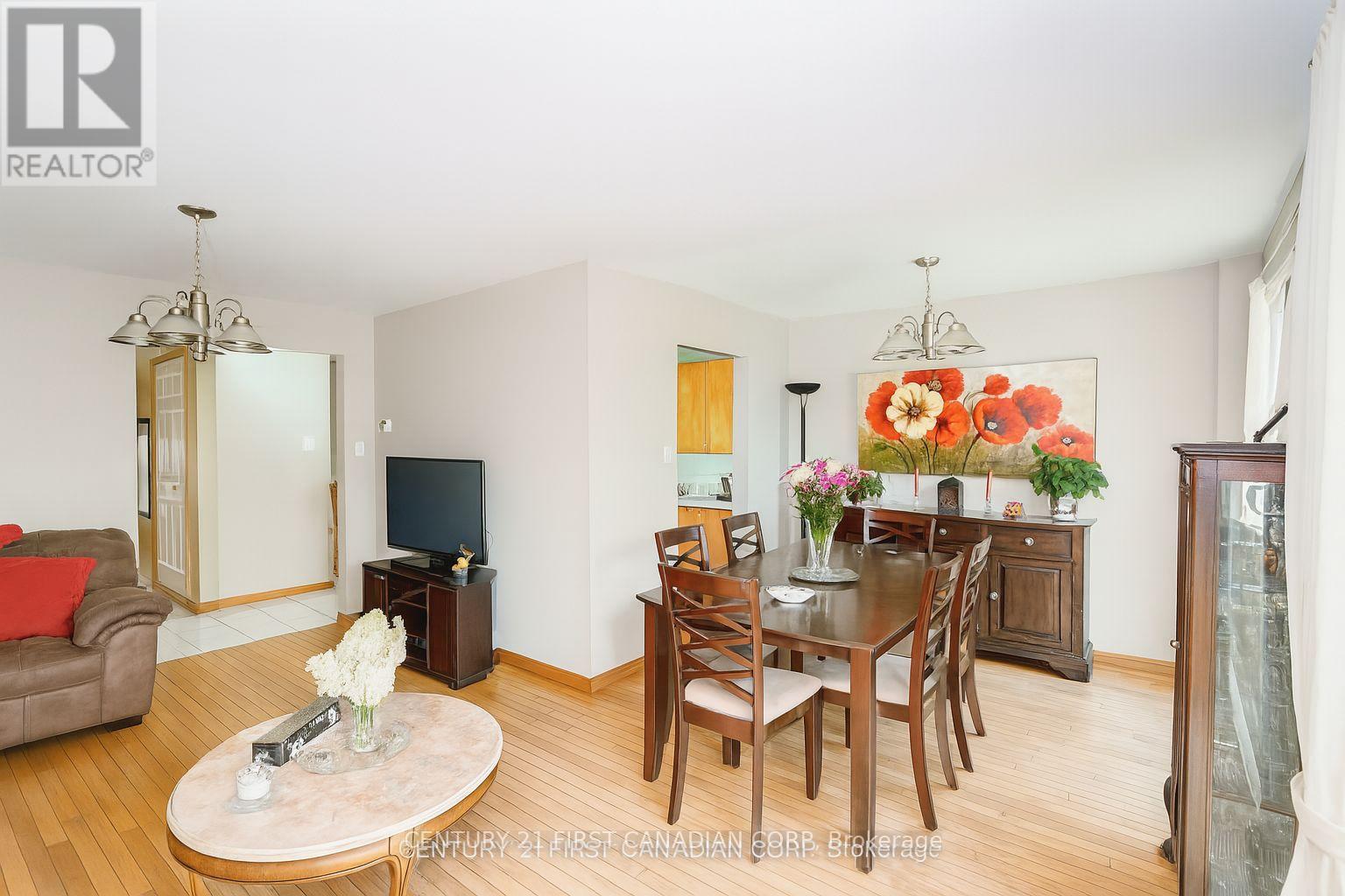 40 - 195 Deveron Crescent, London South, Ontario  N5Z 4J7 - Photo 5 - X12464741