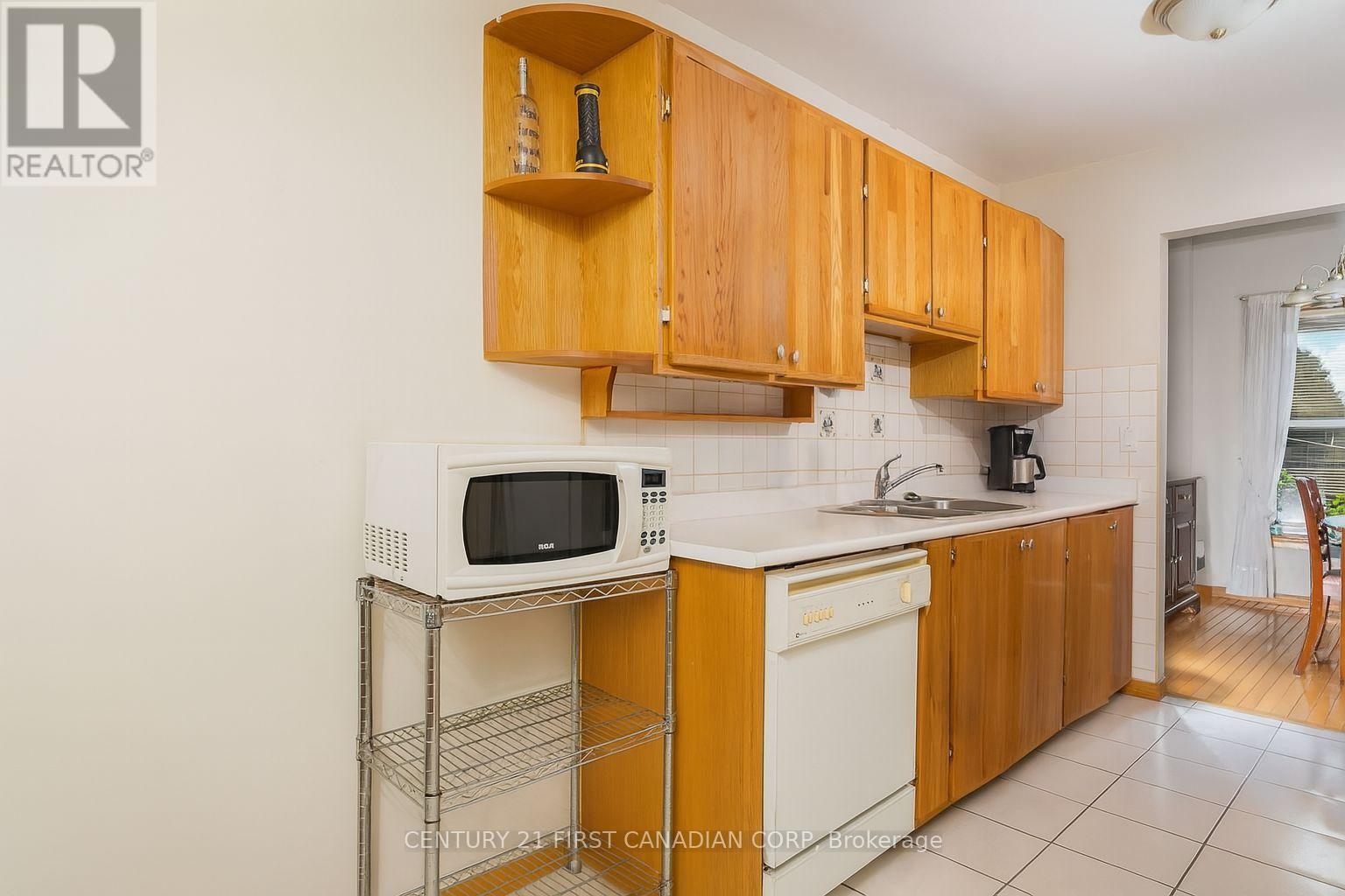 40 - 195 Deveron Crescent, London South, Ontario  N5Z 4J7 - Photo 8 - X12464741