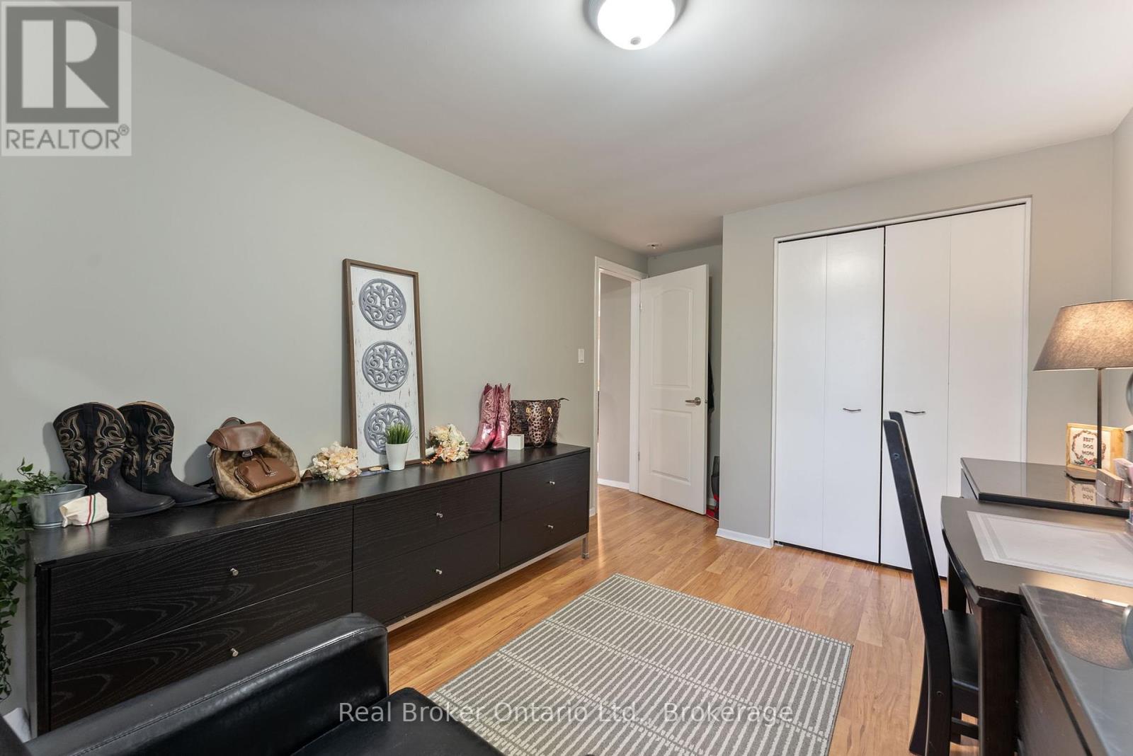 387 Lee Avenue, Waterloo, Ontario  N2K 2G2 - Photo 20 - X12464742