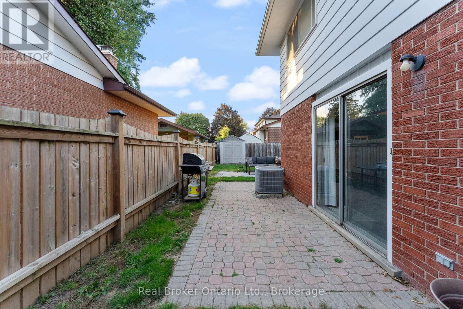 387 Lee Avenue, Waterloo, Ontario  N2K 2G2 - Photo 29 - X12464742