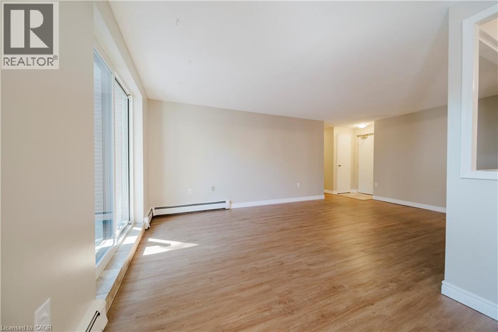 279 Chandler Drive Unit# 110, Kitchener, Ontario  N2E 1X6 - Photo 4 - 40770028