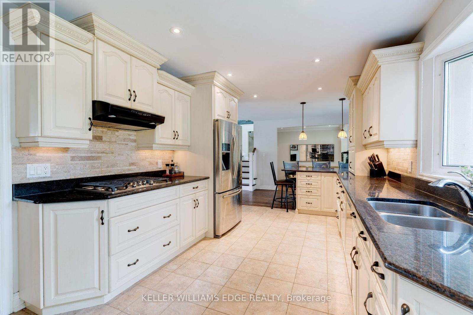 4391 Lakeshore Road, Burlington, Ontario  L7L 1B3 - Photo 16 - W12459666
