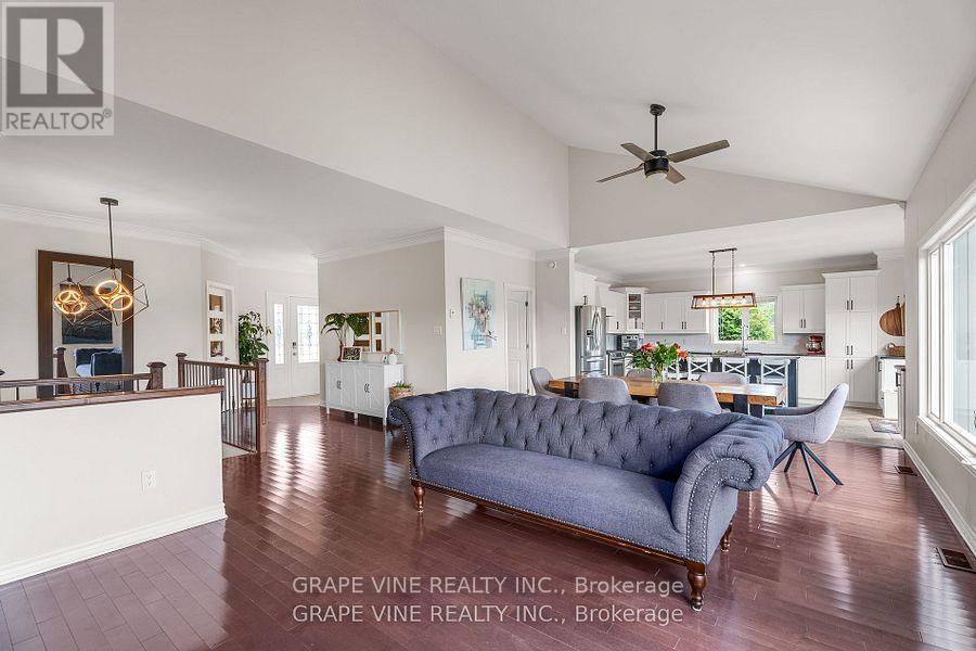 5607 Maklynne Way, Ottawa, Ontario  K0A 3H0 - Photo 15 - X12389686