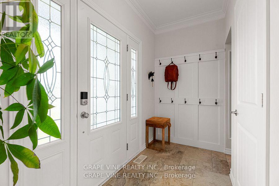 5607 Maklynne Way, Ottawa, Ontario  K0A 3H0 - Photo 7 - X12389686