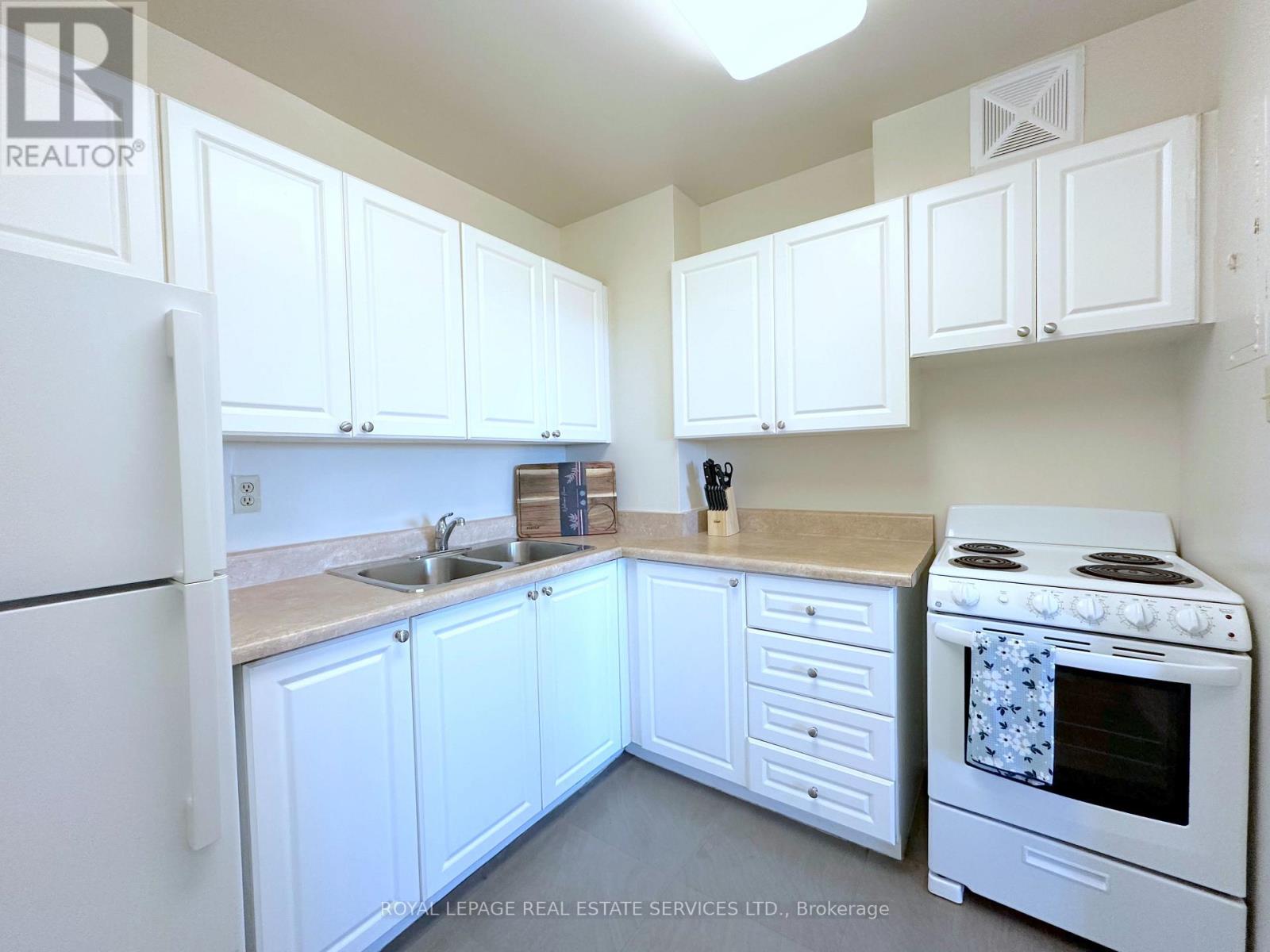 1014 - 30 Denton Avenue, Toronto, Ontario  M1L 4P2 - Photo 4 - E12464755