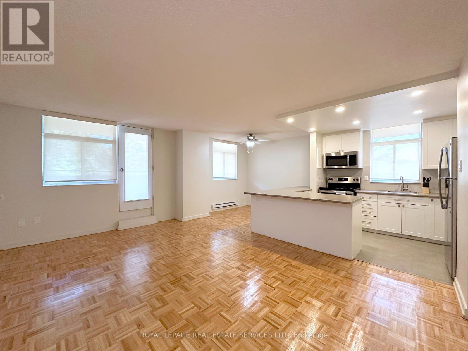 215 - 30 Denton Avenue, Toronto, Ontario  M1L 4P2 - Photo 2 - E12464759