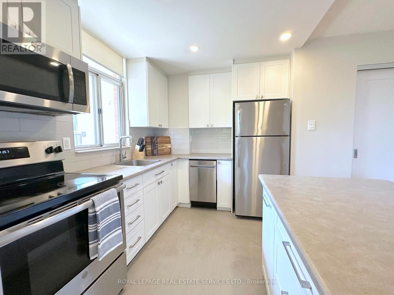 215 - 30 Denton Avenue, Toronto, Ontario  M1L 4P2 - Photo 5 - E12464759