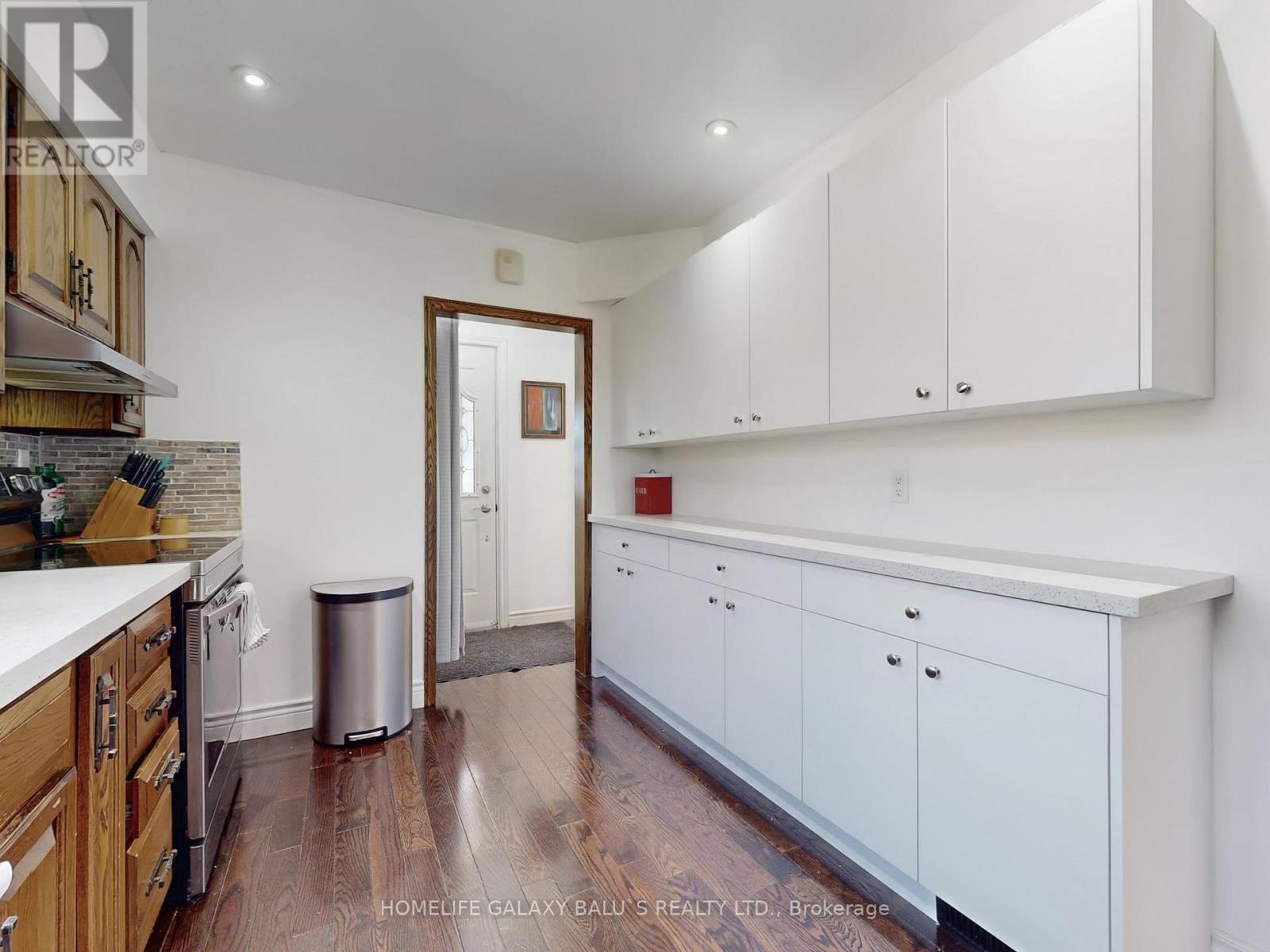 28 Ronway Crescent, Toronto, Ontario  M1J 2S2 - Photo 14 - E12464768