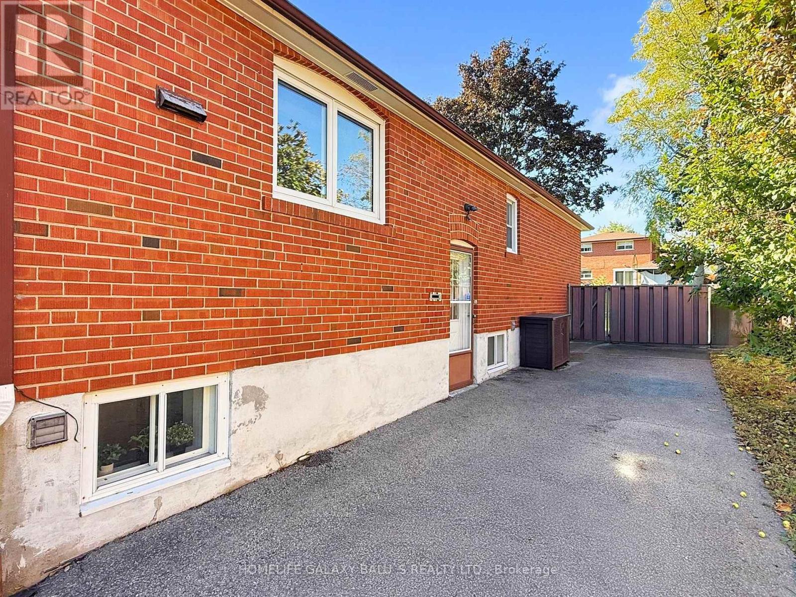 28 Ronway Crescent, Toronto, Ontario  M1J 2S2 - Photo 49 - E12464768