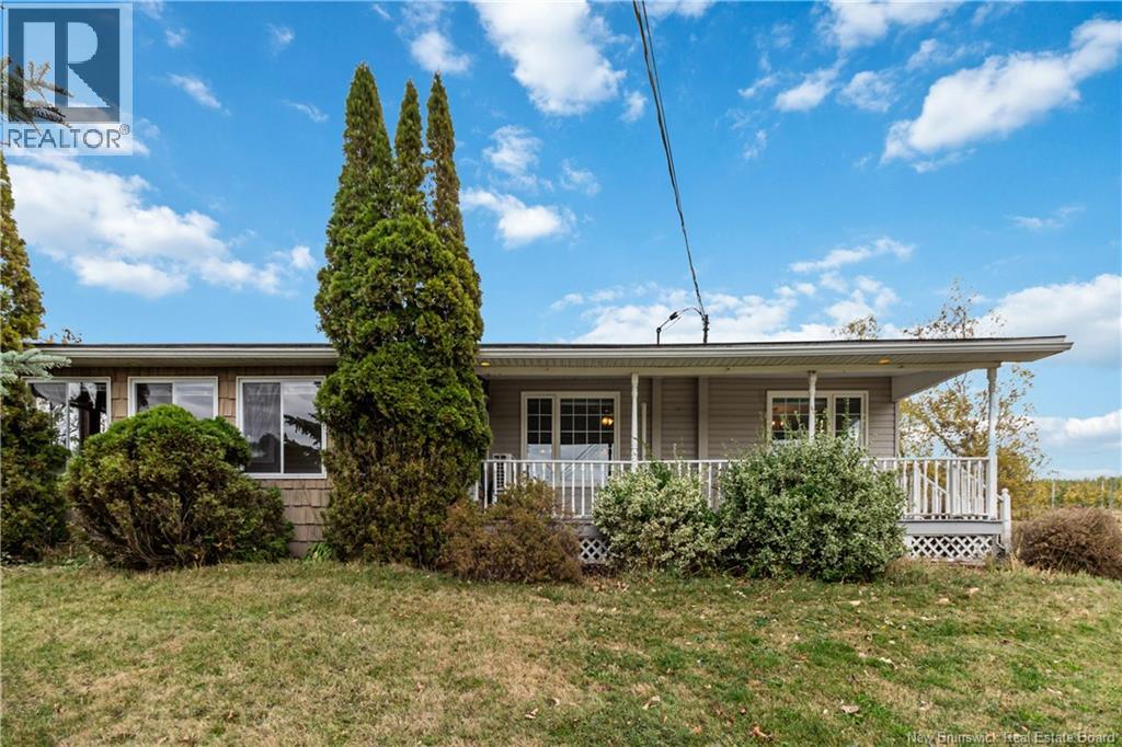 663 Principale Road, Memramcook, New Brunswick  E4K 2R8 - Photo 3 - NB128435