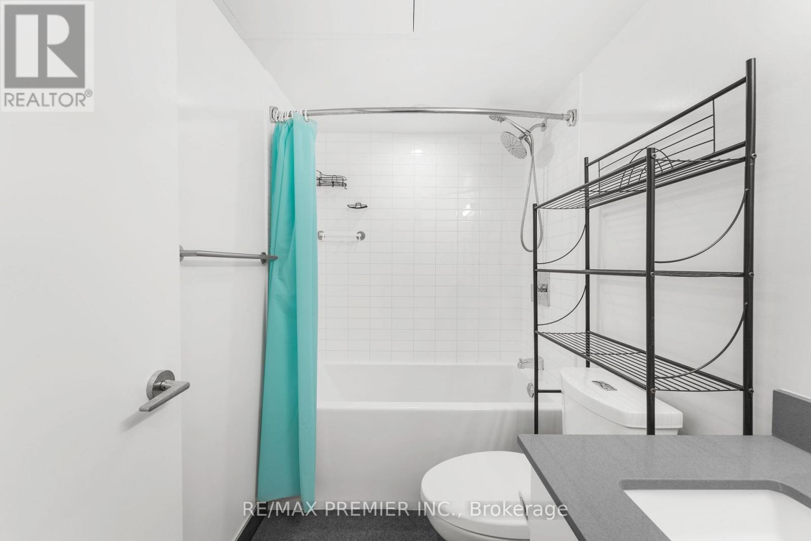 102 - 38 Monte Kwinter Court, Toronto, Ontario  M3H 0E2 - Photo 21 - C12404240