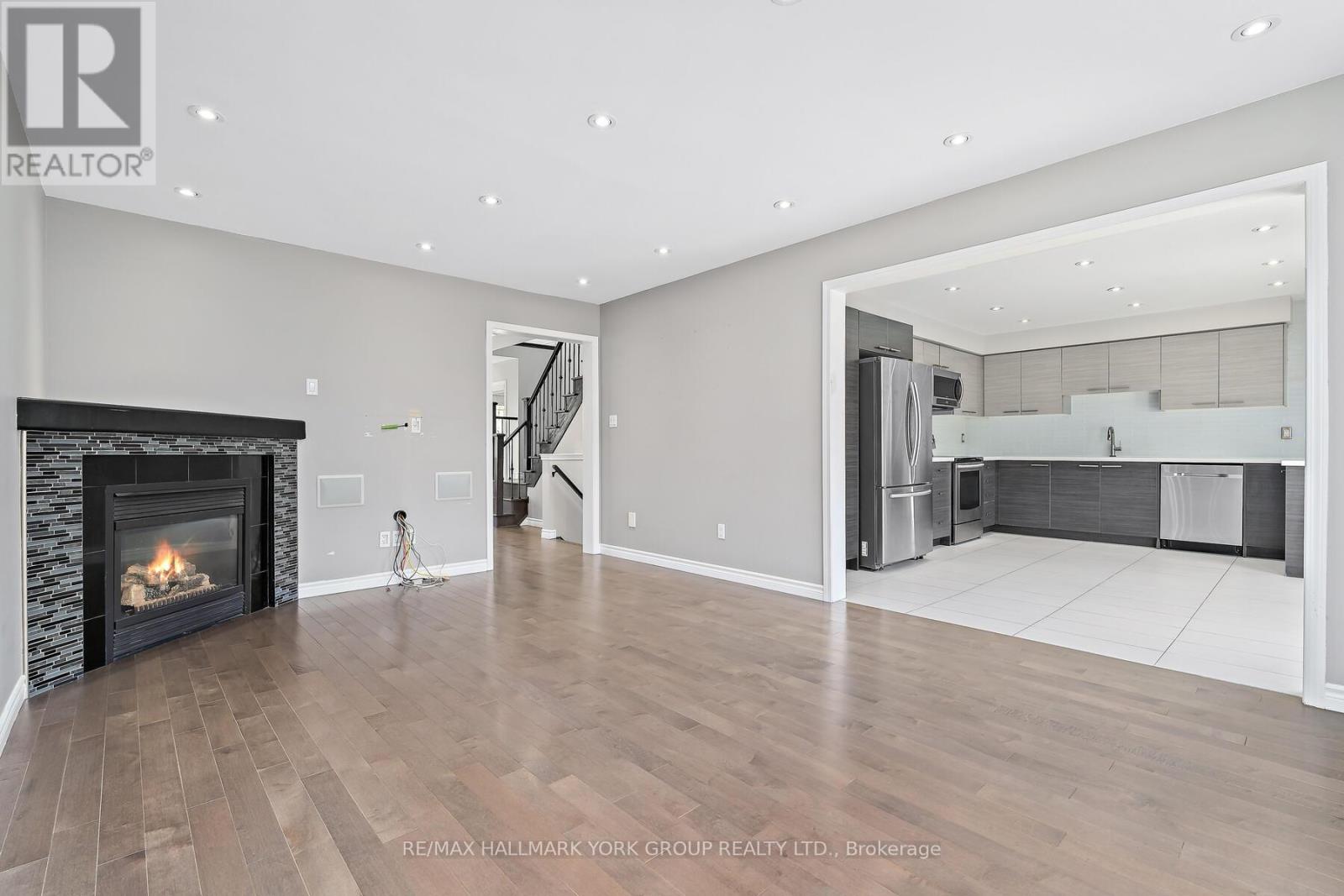 5562 Broadpath Gate, Mississauga, Ontario  L5M 6M4 - Photo 13 - W12464770