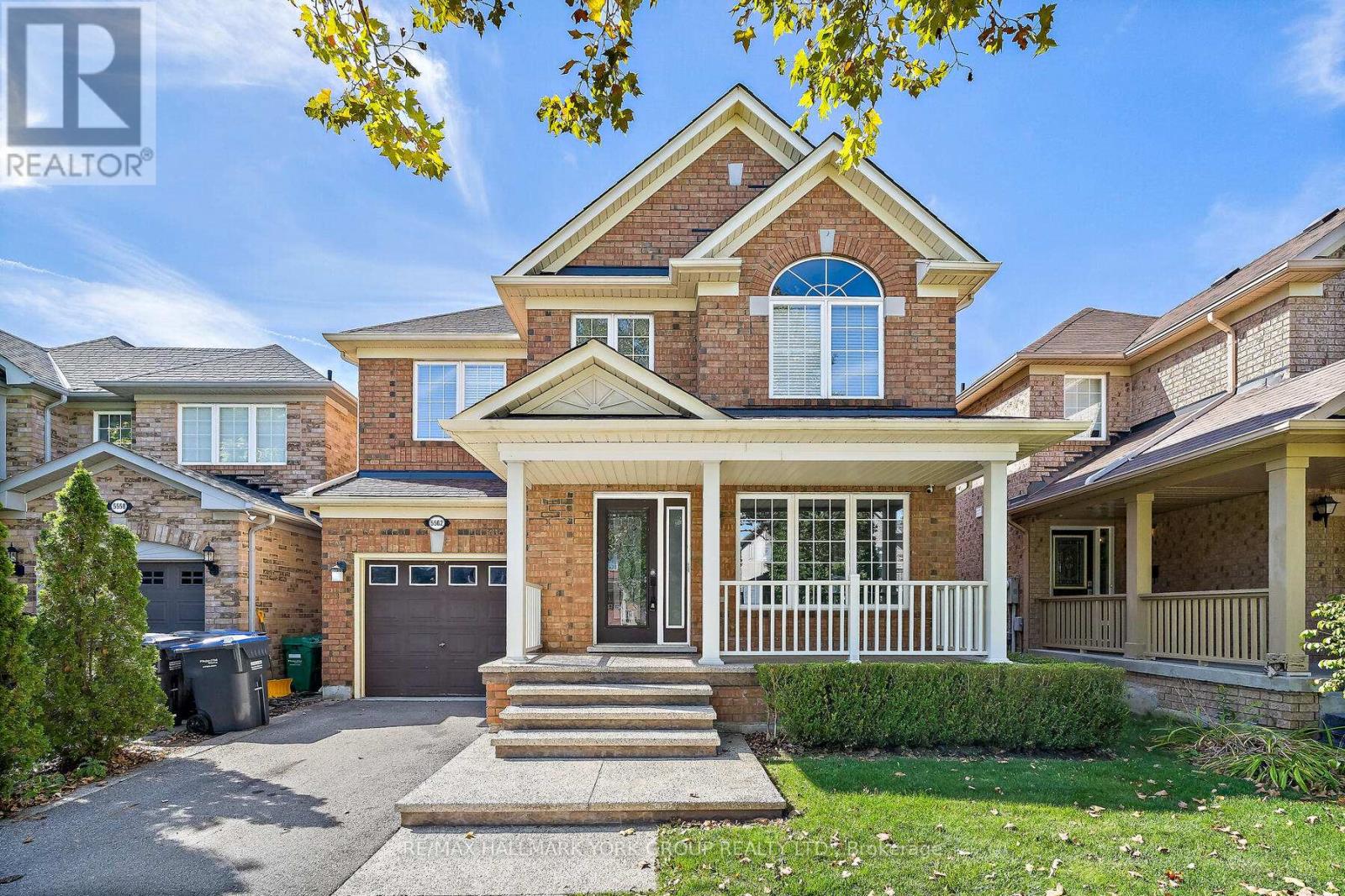 5562 Broadpath Gate, Mississauga, Ontario  L5M 6M4 - Photo 3 - W12464770