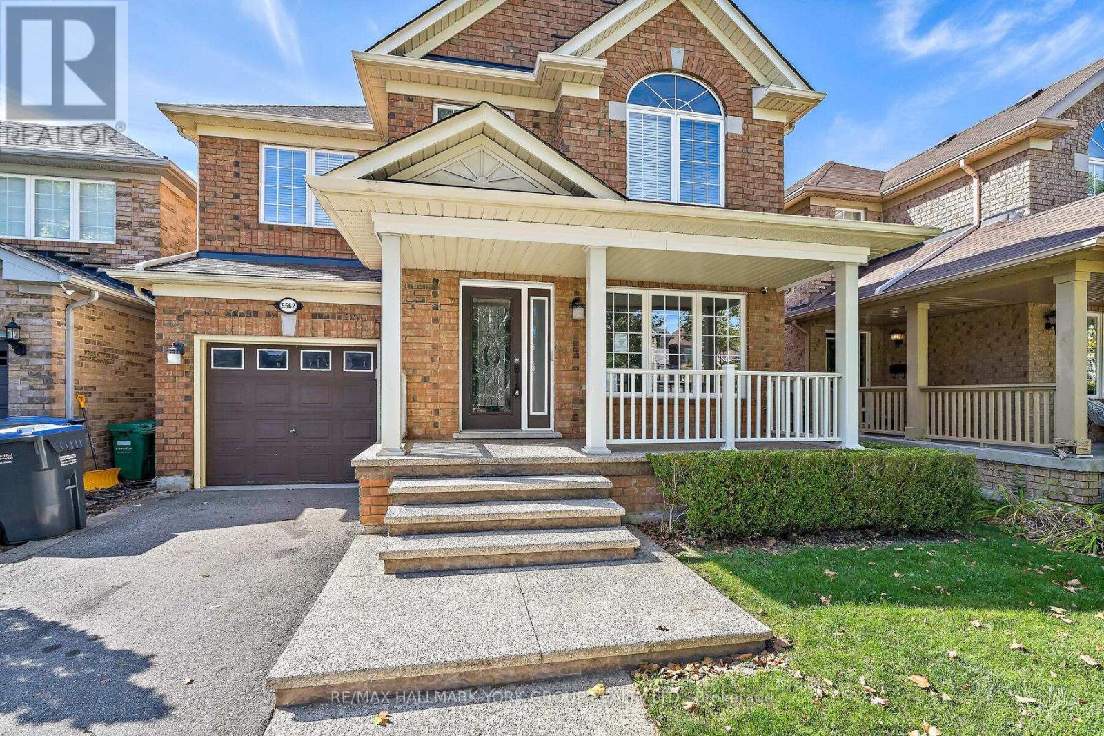 5562 Broadpath Gate, Mississauga, Ontario  L5M 6M4 - Photo 4 - W12464770