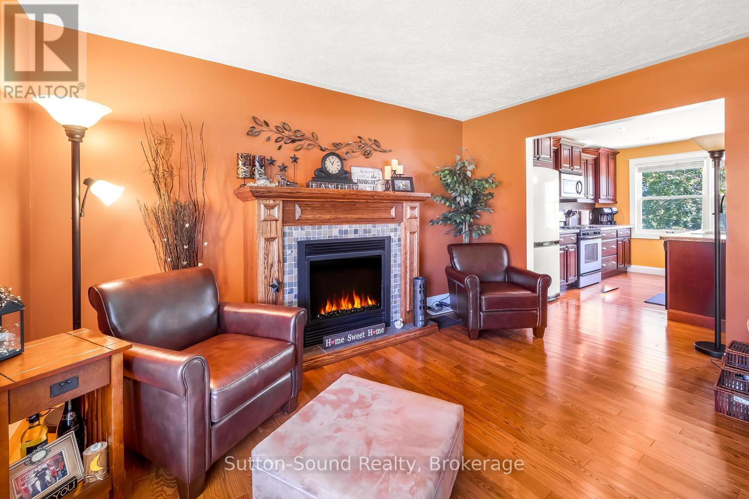 319 Gould Street, South Bruce Peninsula, Ontario  N0H 2T0 - Photo 16 - X12464780