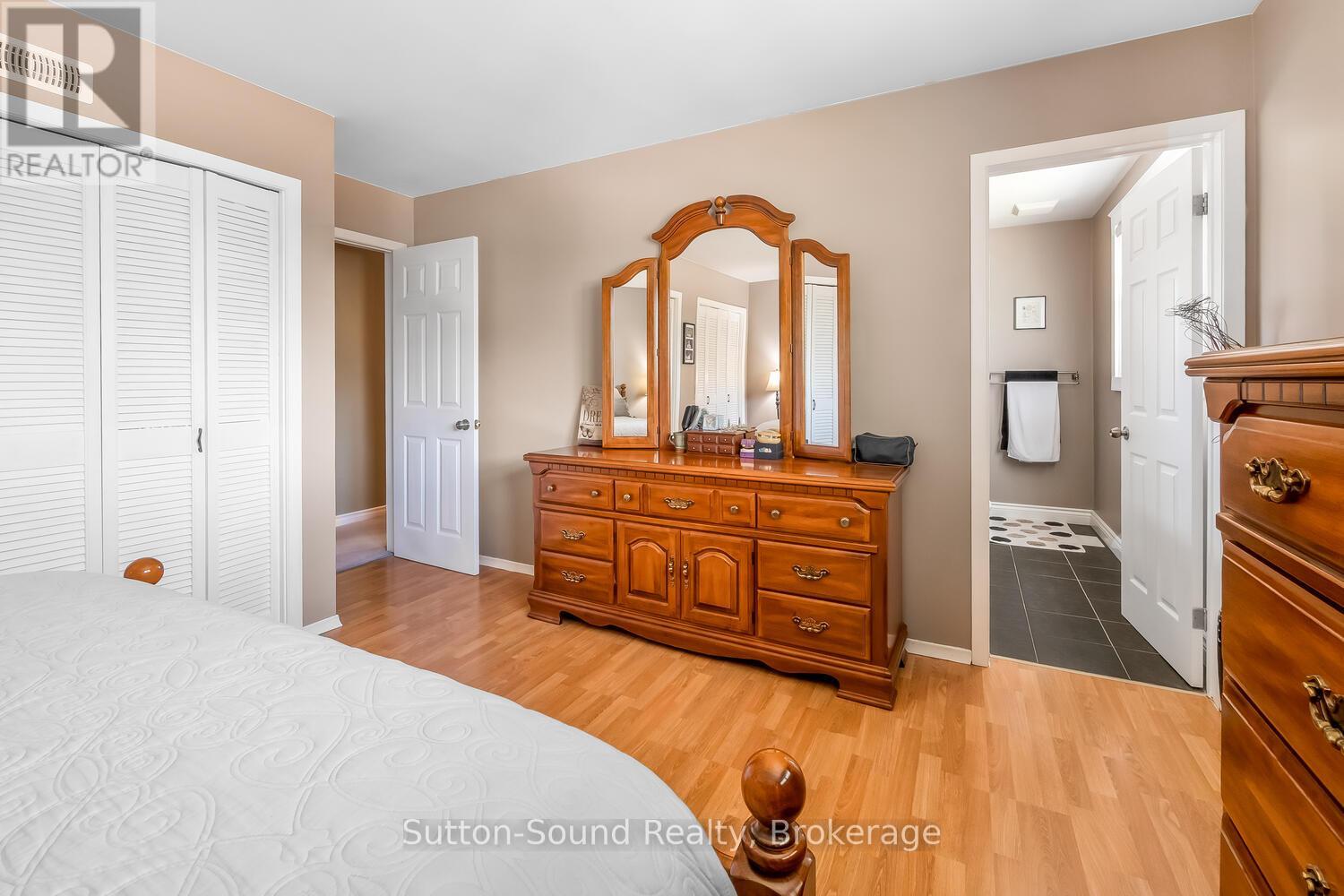 319 Gould Street, South Bruce Peninsula, Ontario  N0H 2T0 - Photo 18 - X12464780