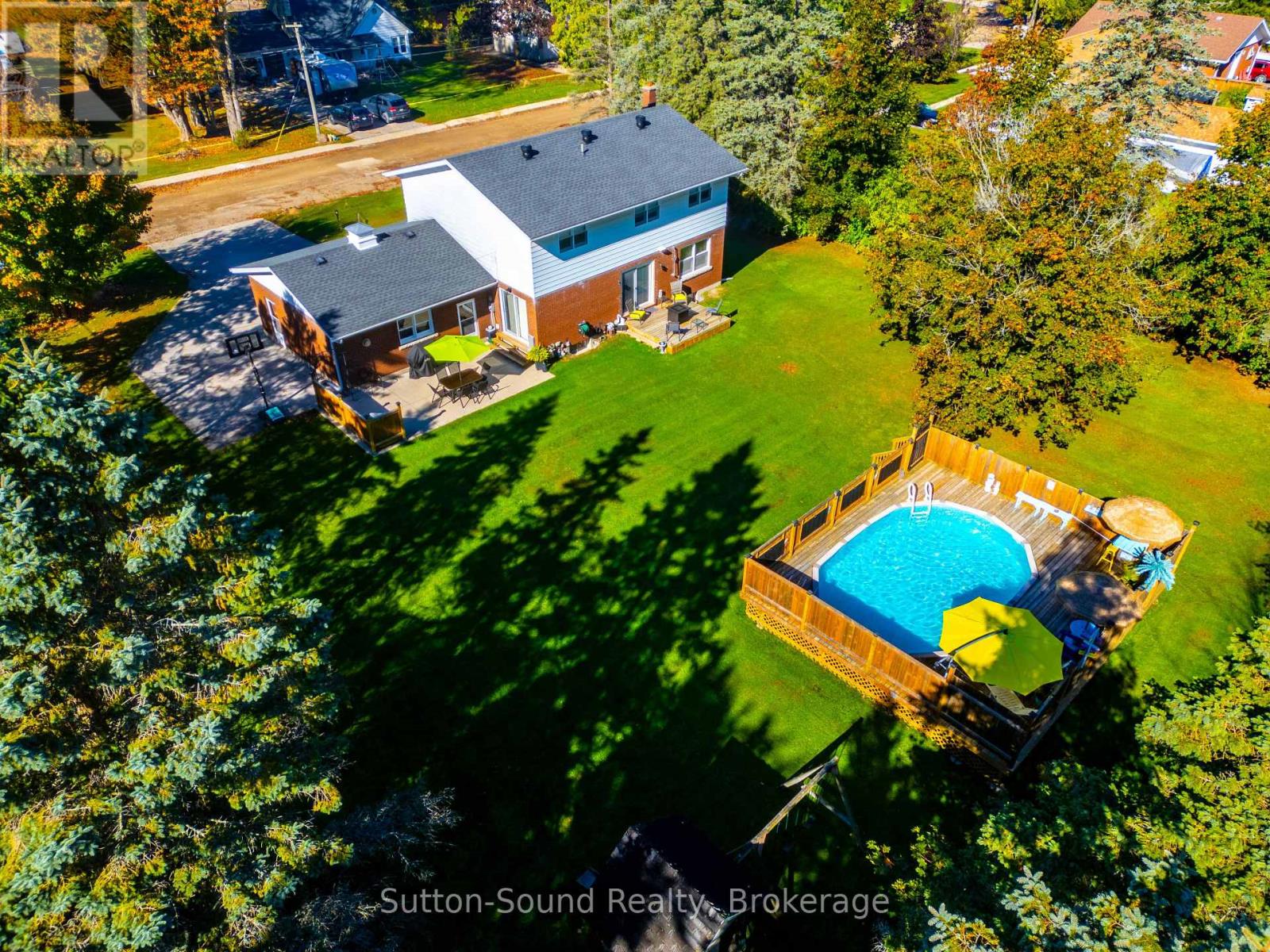 319 Gould Street, South Bruce Peninsula, Ontario  N0H 2T0 - Photo 33 - X12464780